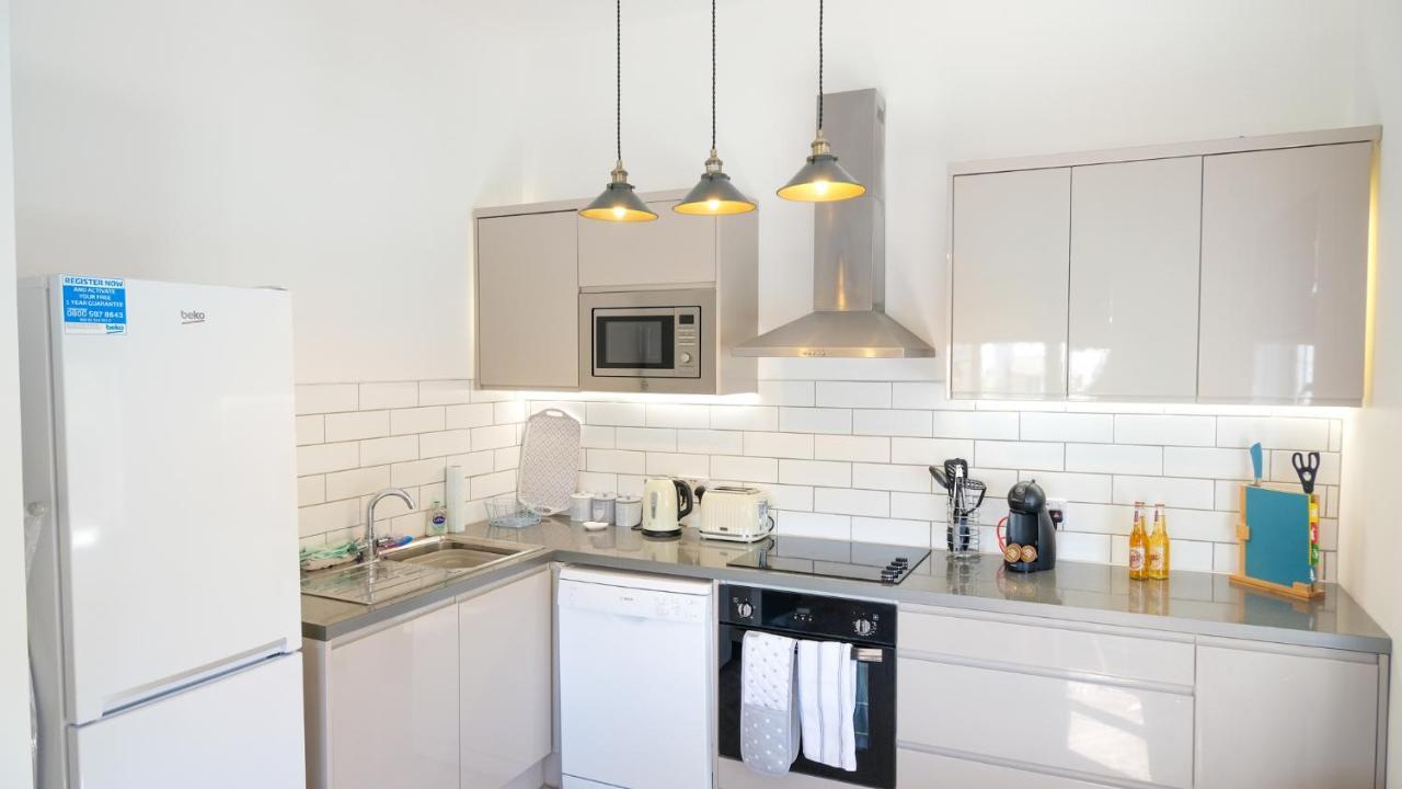 Intimate Entire Flat 9-Min Walk To Boscombe Beach Bournemouth Exteriör bild