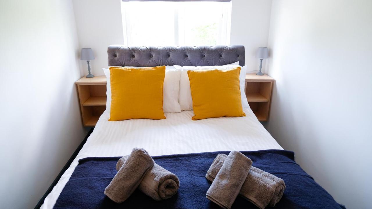 Intimate Entire Flat 9-Min Walk To Boscombe Beach Bournemouth Exteriör bild